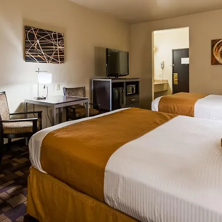 Best Western Windsor Pointe Hotel & Suites-Frost Bank Center-2